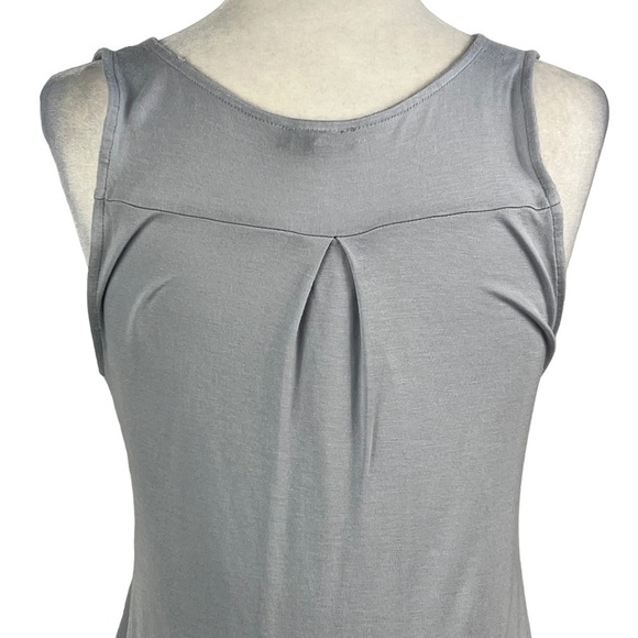 EXPRESS CLASSIC POLKA -DOT SLEEVELESS 1/4 ZIPPER FRONT TOP/BLOUSE - Picture 4 of 14